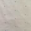 Batista blanca bordado celeste