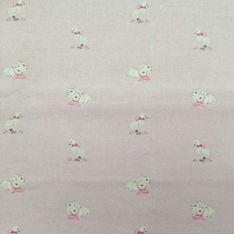 Tela de  algodón  patitos y conejos, fondo rosa