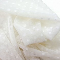 TUL PLUMETI SUAVE EN BLANCO ROTO