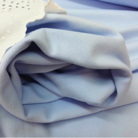 Tela de punto de sudadera celeste bebé